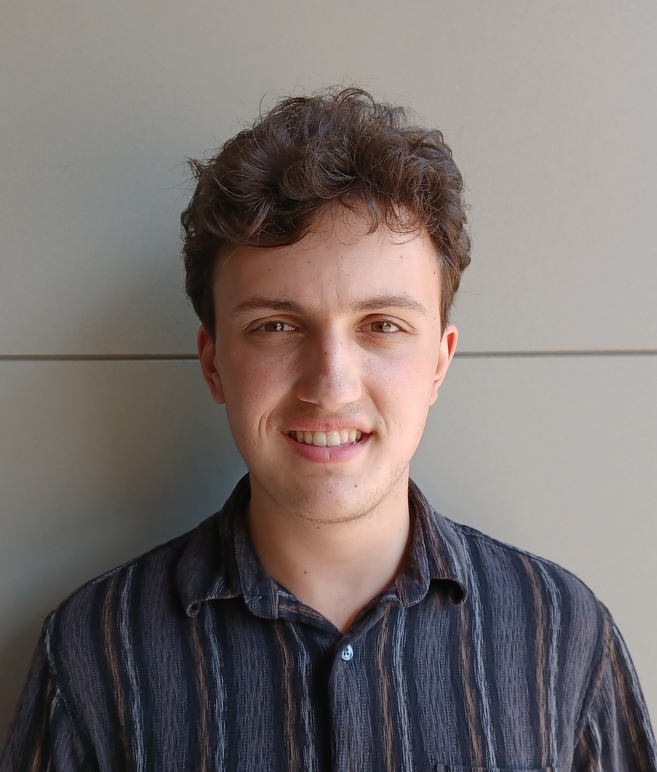 Spencer Thomas Headshot